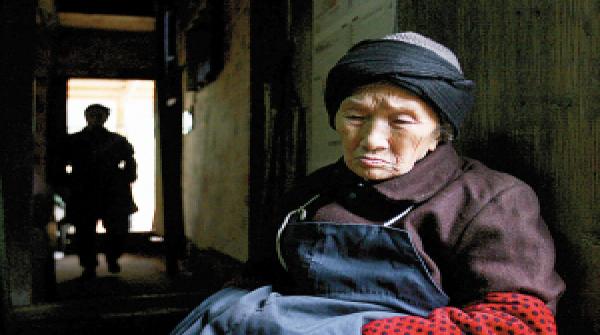 徐朝清的语气幽怨,“经典爱情故事颁奖时